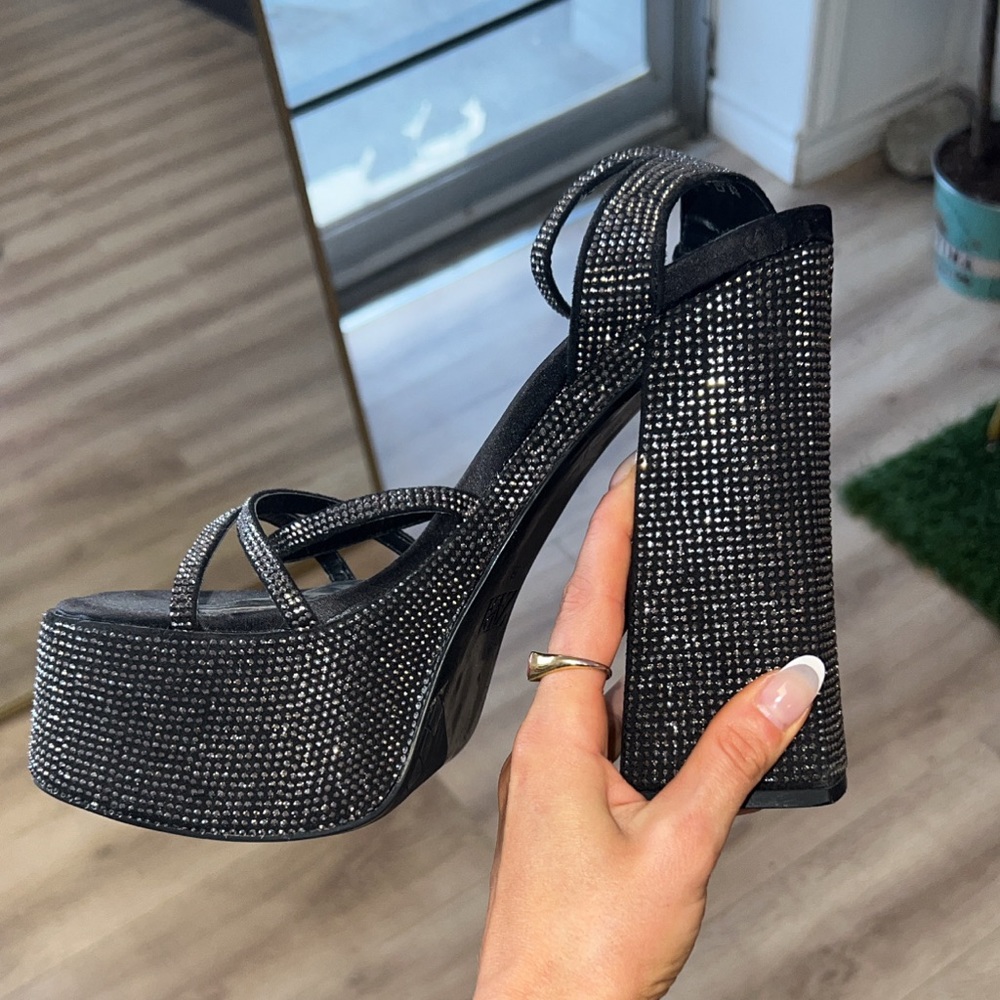 Zara BLING platforms